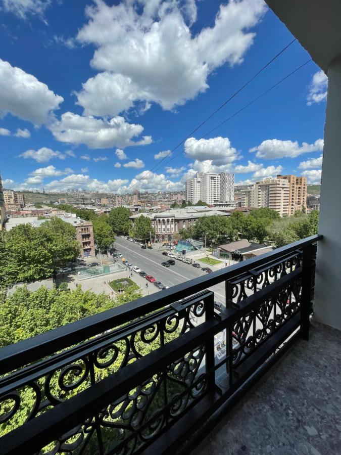 Panorama Apartments Erevan Esterno foto